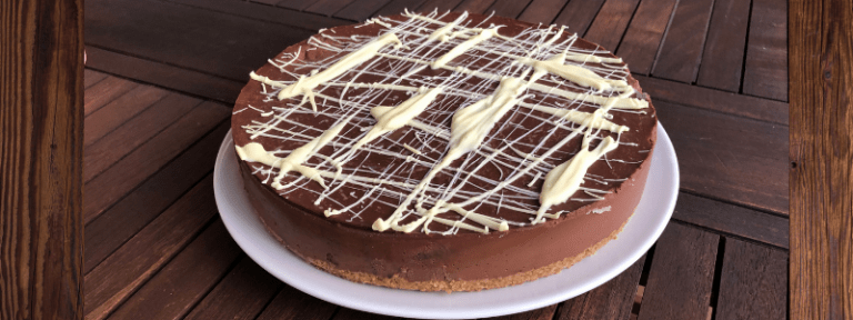 Lee más sobre el artículo Pastel de chocolate con un toque de naraja