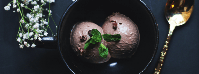 Lee más sobre el artículo Helado vegano de chocolate